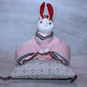 Handmade Japan White Rabbit Hina Doll Chirimen Kimono Fabric Soft Figurine Doll